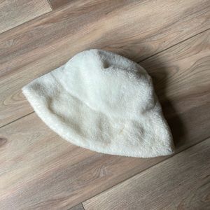 Cream Faux Fur Bucket Hat ♡